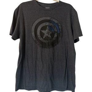 Marvel Captain America Shield T-Shirt Gray Short Sleeve Large Men's Graphic Tee